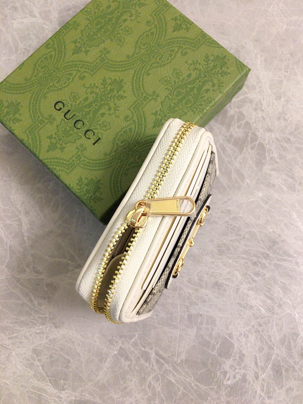 グッチ財布 レプリカ角部分ディテール